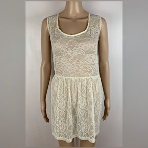 TORRID Plus NWT Size 4 Ivory Lace Sheer Tunic Top